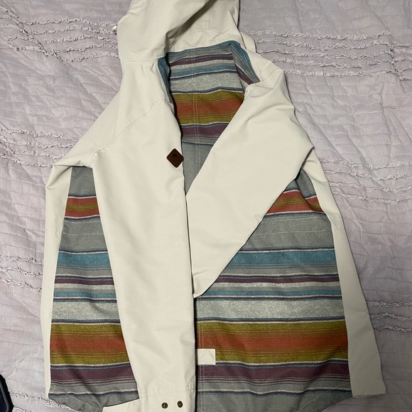 Burton Sadie rain jacket - Picture 7 of 7